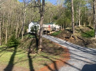 221 Bumpus Cove Rd, Erwin, TN 37650