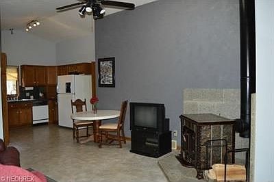 5th image of 2343 Brafferton Ave