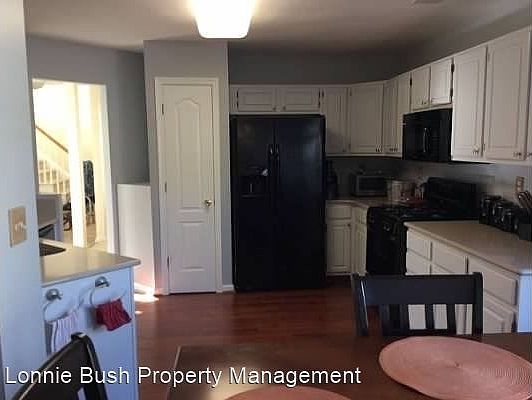3rd image of 4304 Sonoma Ct