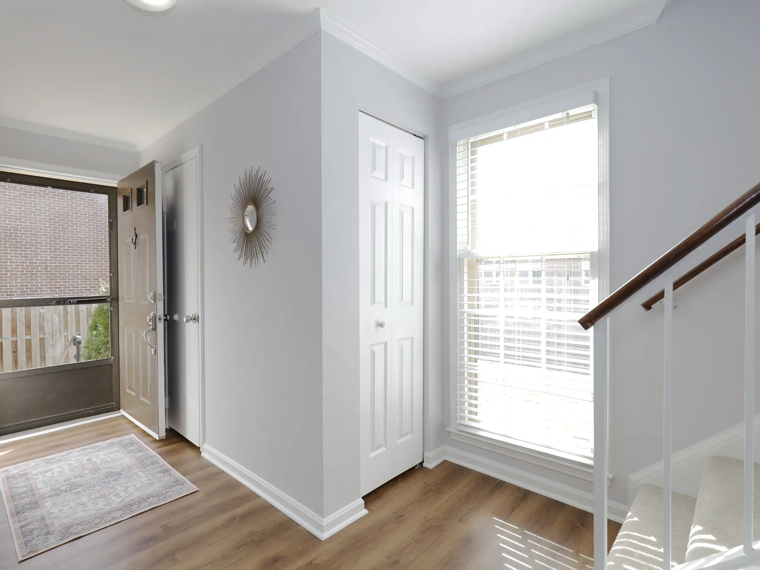 3 bed, 3.5 bath, 1980 sqft, $3,100 — Photo 4