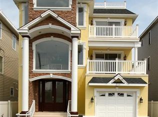 211 13th St N, Brigantine, NJ 08203