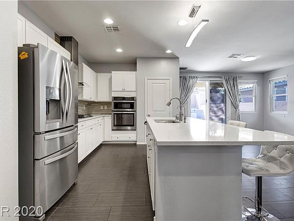 5th image of 711 Topocoba St