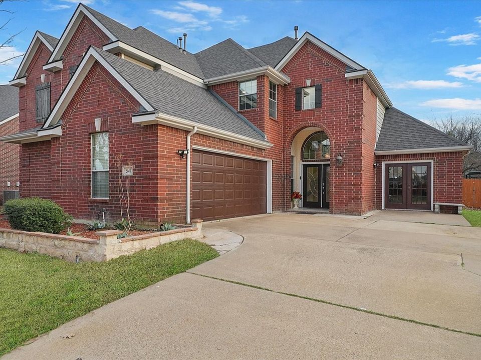 1st image of 547 Breton Dr