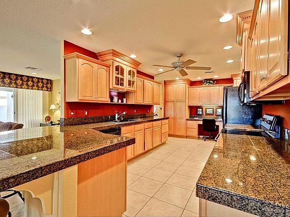 5th image of 15814 N Nicklaus Ln