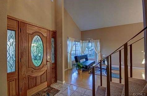4th image of 55 Country Wood Dr