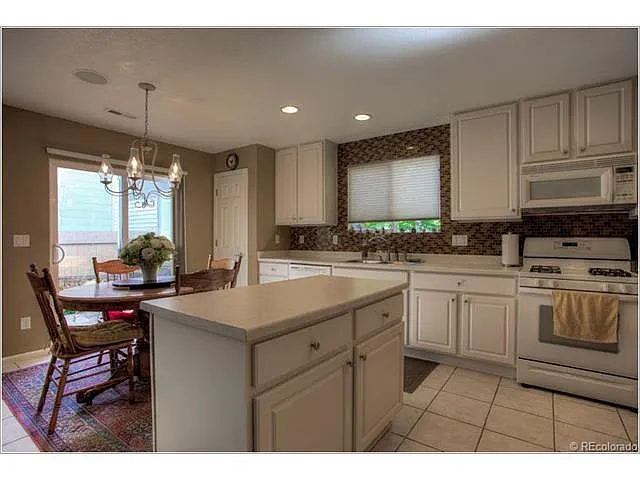 Building Photo - 10658 Butte Dr