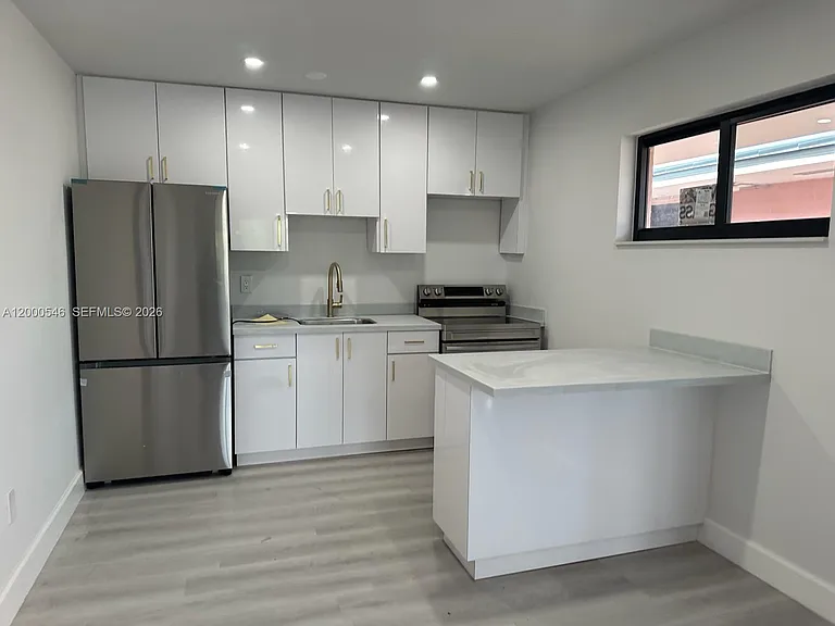 2168 NW 34th St #2 — Photo 5
