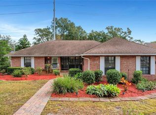 1208 Hilltop Dr, Mount Dora, FL 32757