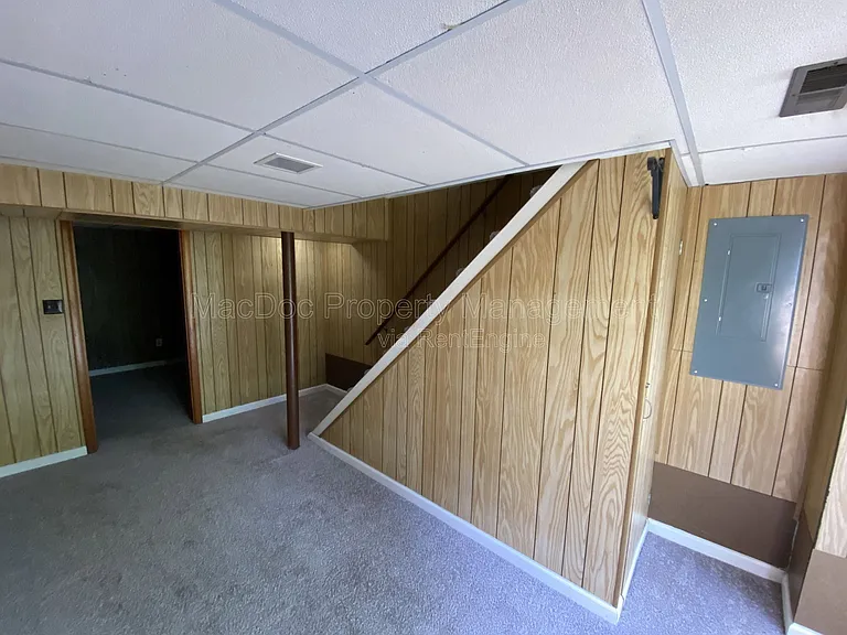 219 Bells Hill Rd — Photo 33