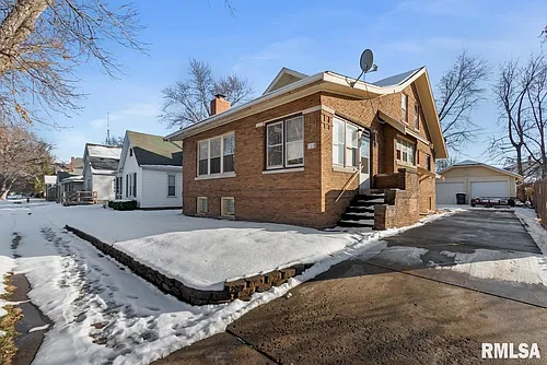 1816 W Callender Ave Photo 1
