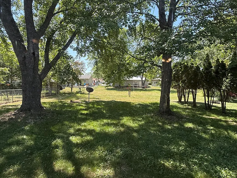 925-927 Hamilton Ave #925 — Photo 13