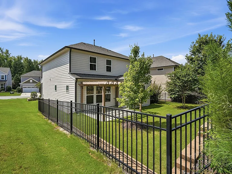 438 Brook Pine Trl — Photo 28