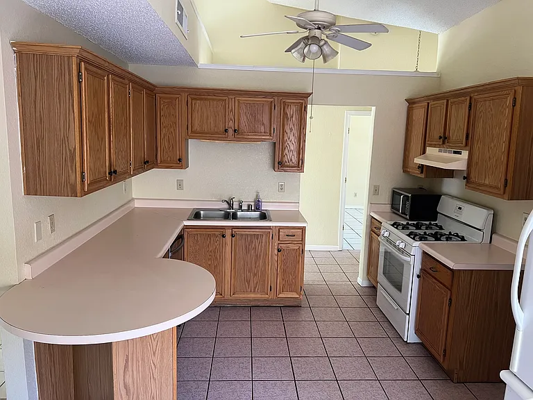 Gambel Quail Dr — Photo 34