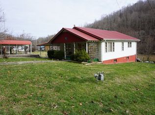 9448 Ivydale Rd, Clay, WV 25043