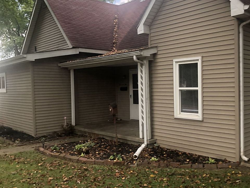 1st image of 1001 N College St