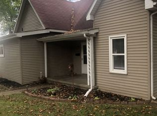 1001 N College St, Veedersburg, IN