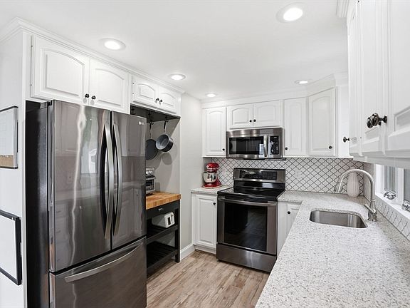 5th image of 77 Weyham Rd
