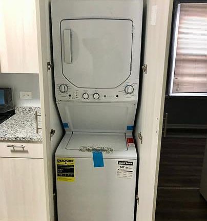 4th image of 4521 S Honore St #10859079