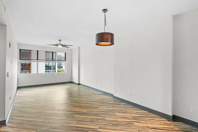 2 bed, 1050 sqft, $2,750 — Photo 3
