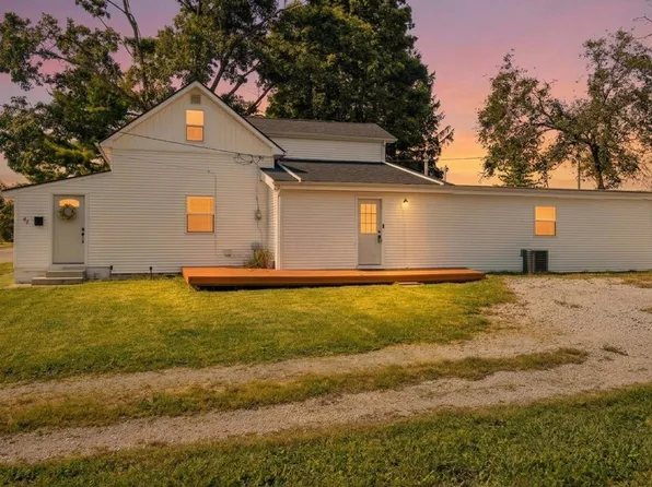 42 Jefferson St, Mount Sterling, OH 43143