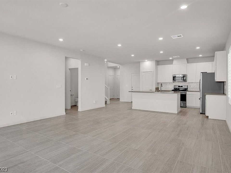 1st image of 210 Seven Valleys Ct
