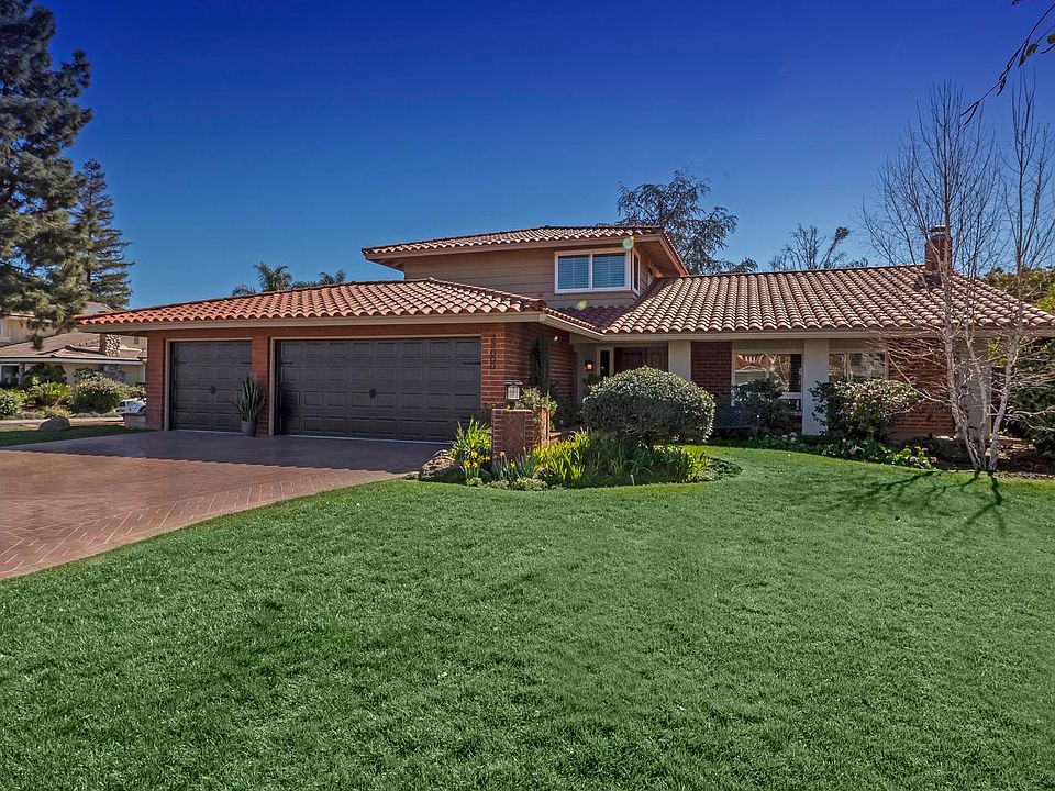 1st image of 32000 Foxmoor Ct