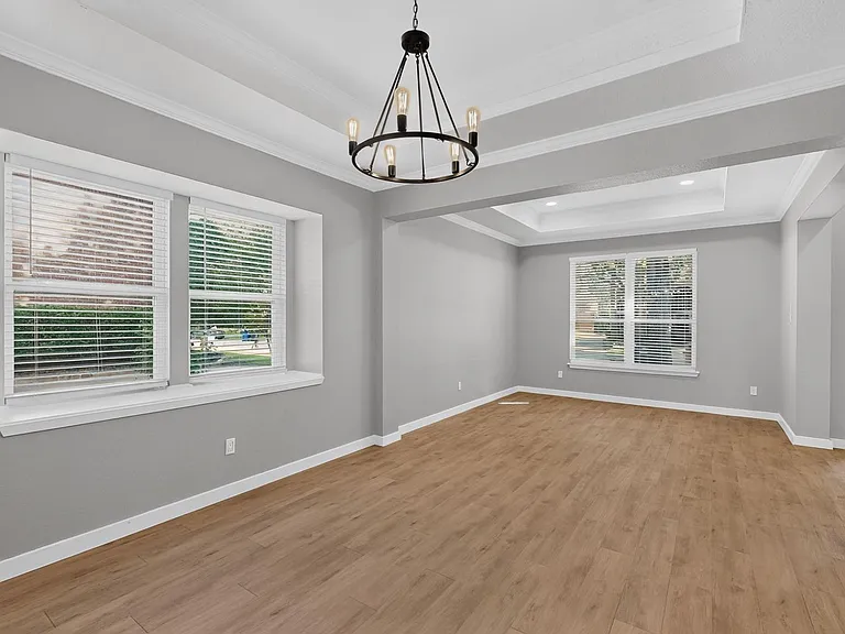 720 Cliffmoor Dr — Photo 8