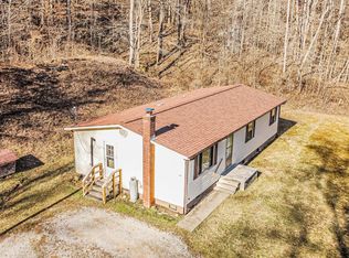 712 Indian Mountain Rd, Jellico, TN 37762
