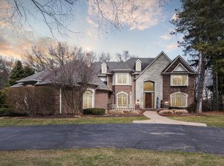 5281 River Ridge Dr, Brighton, MI 48116