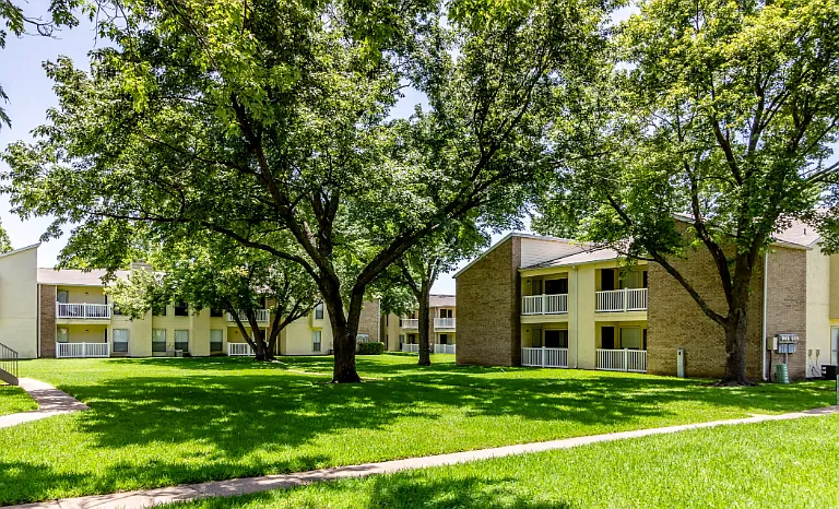 Your Dream Home Awaits! — Photo 11