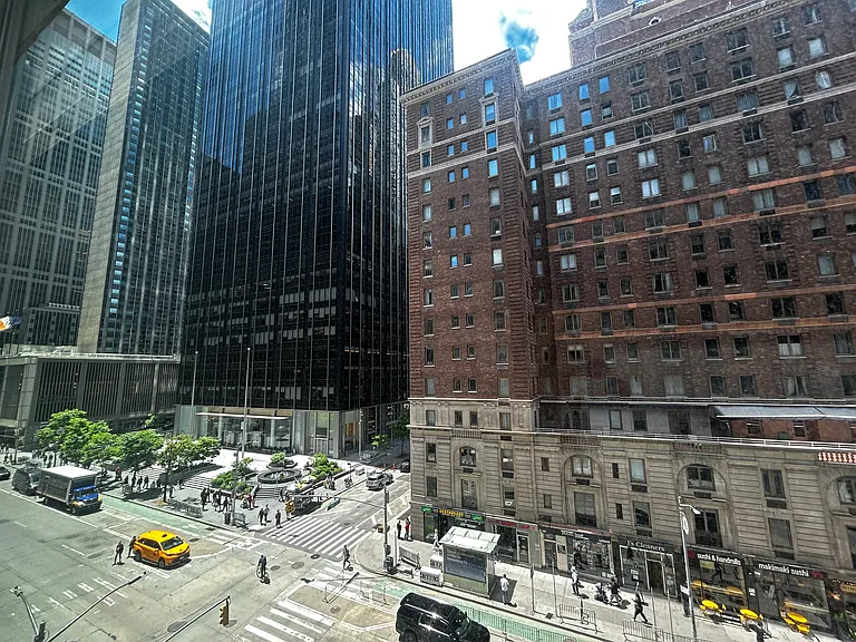 77 W 55th St #6G — Photo 8
