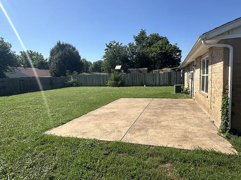 632 N Ramblin Oaks Dr — Photo 5
