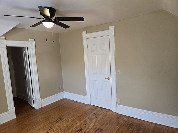3rd image of 502 Pearl St #2