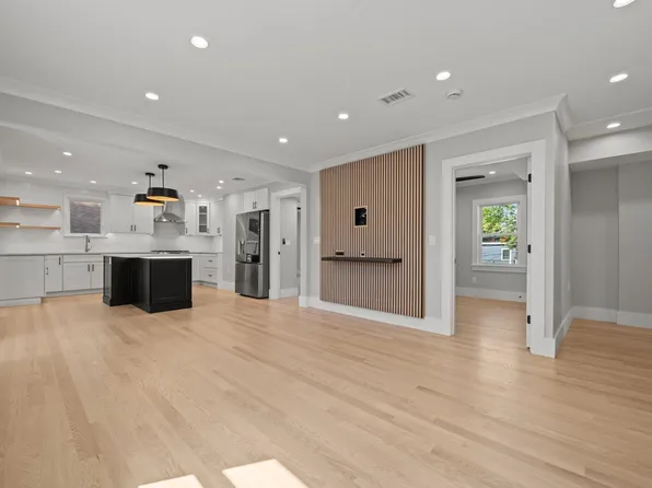 29 Hanson St #2, Somerville, MA 02143