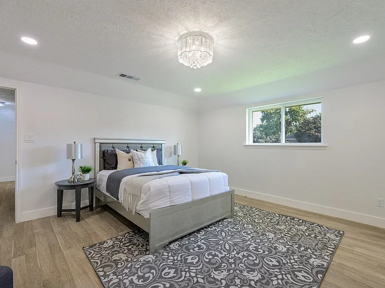 2400 Bengal Ln — Photo 21
