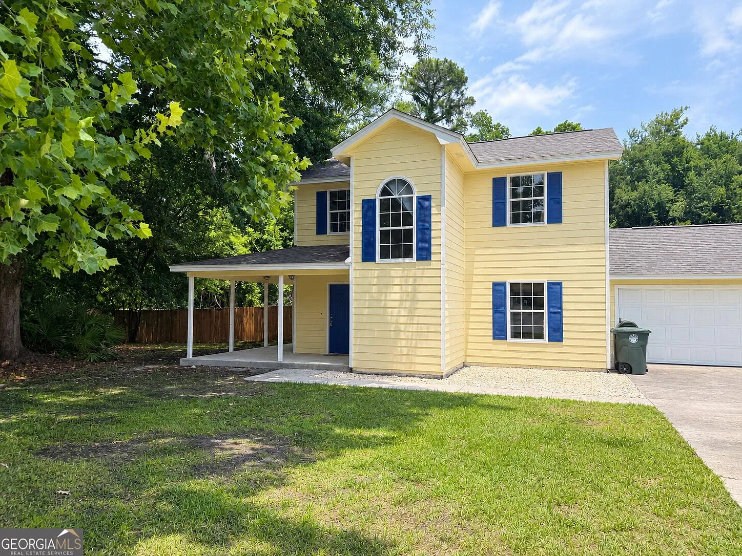 3 bed, 2.5 bath, 1478 sqft, $1,950 — Photo 2