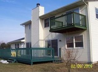 719 Cambrian Ct, Hebron, IN 46341