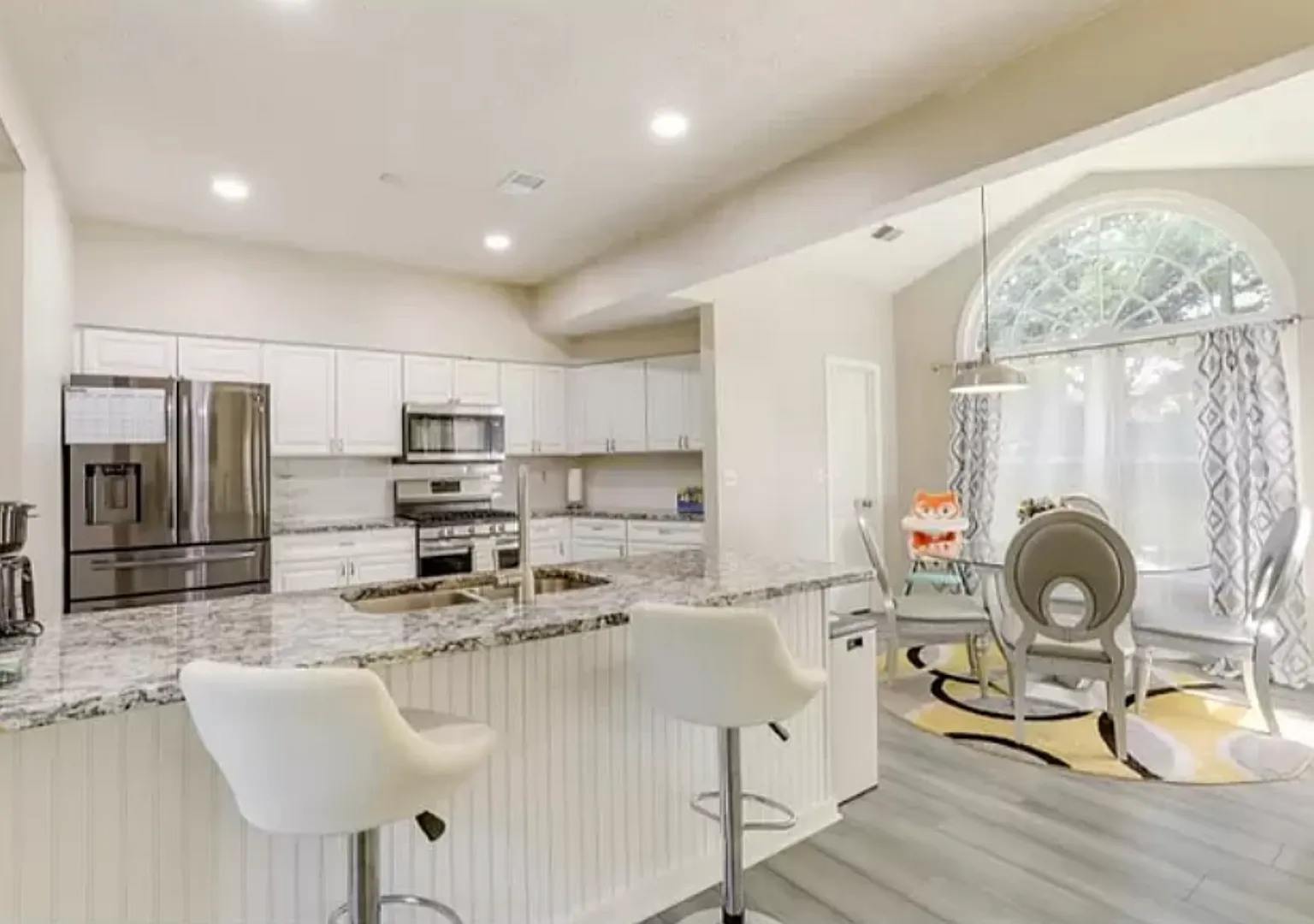 Room in 4 Bedroom Home at Woodstone Dr — Photo 2