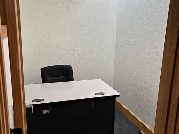 3rd image of 125 W Pacific Ave #B2