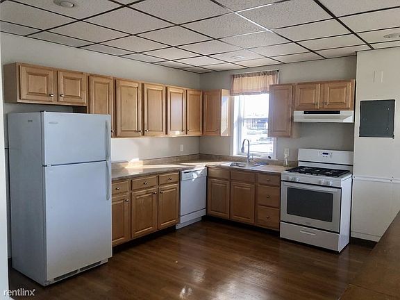 3rd image of 4654 Umbria St APT 3