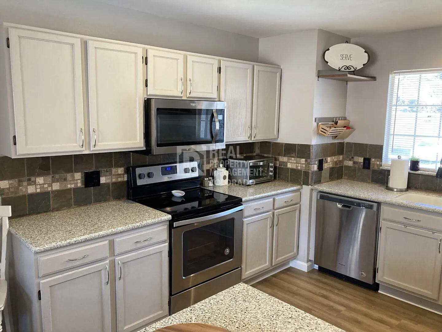 Beautiful 3-Bedroom Home in a Desirable Southwest Denver Location! — Photo 3