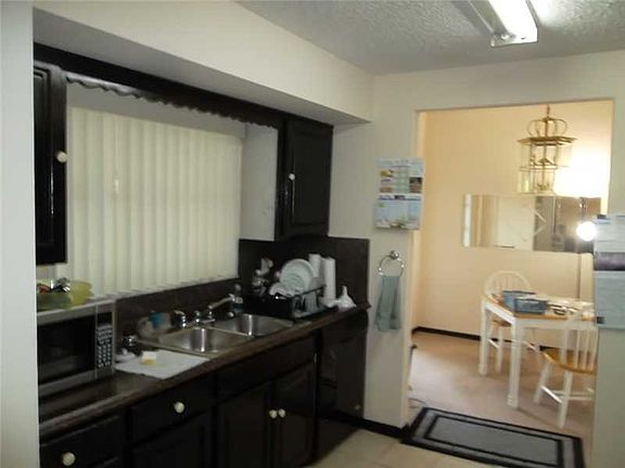 3rd image of 336 SW 33rd Ave