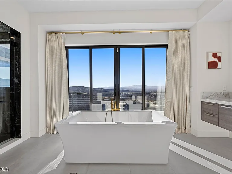 577 Overlook Rim Dr — Photo 10