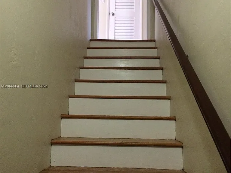 47 Sidonia Ave #47 — Photo 26