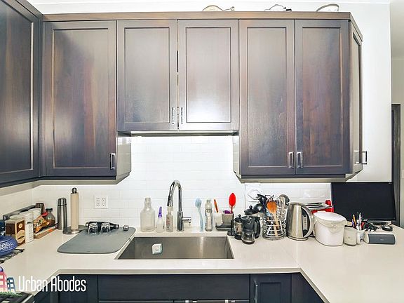 5th image of 4324 N Ashland Ave #Ua2
