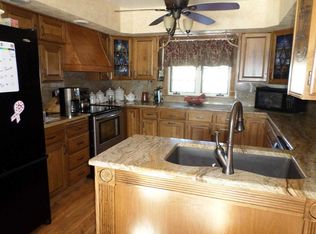 621 E 2nd Ave, Woodhull, IL 61490