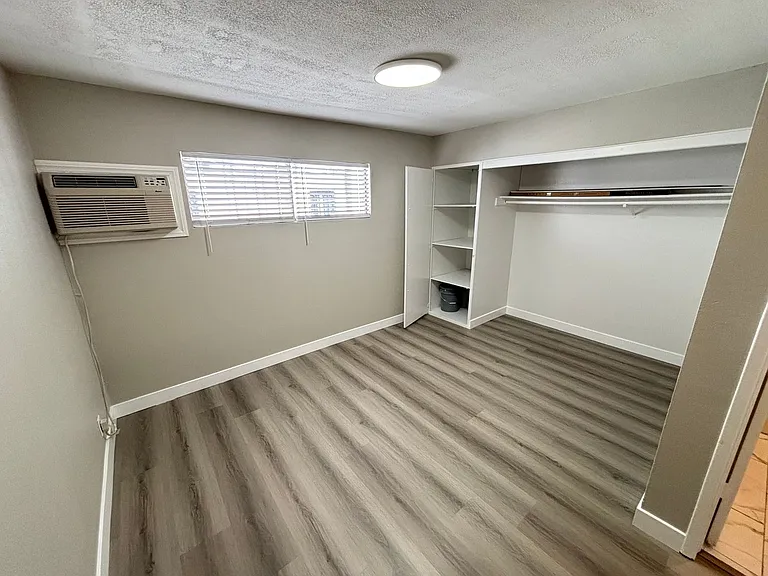 239 W Philadelphia Ave #5 — Photo 10