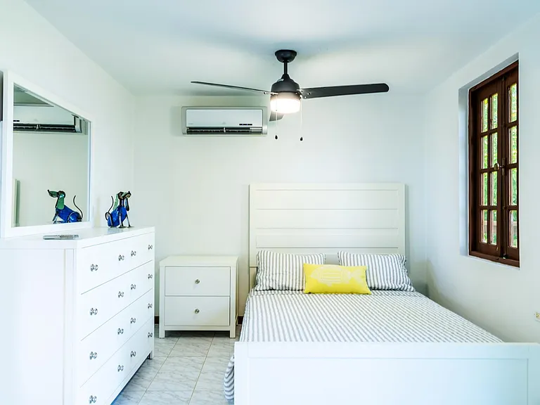 413 Interior Dm — Photo 17