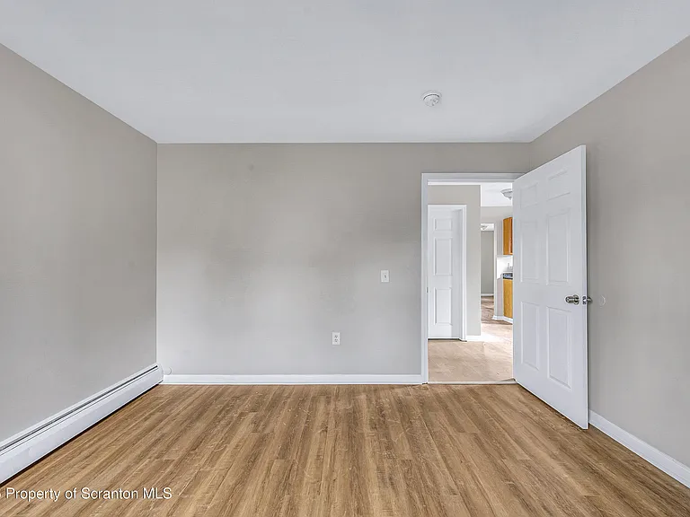 108 E Market St #2 — Photo 13