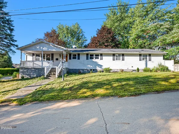 129 School St, Carbondale, PA 18407